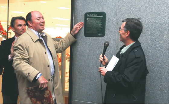 [image: John Adams of the Colonial Coin Collectors Club, center, and author Louis Jordan, right; Brian LeMay, left]